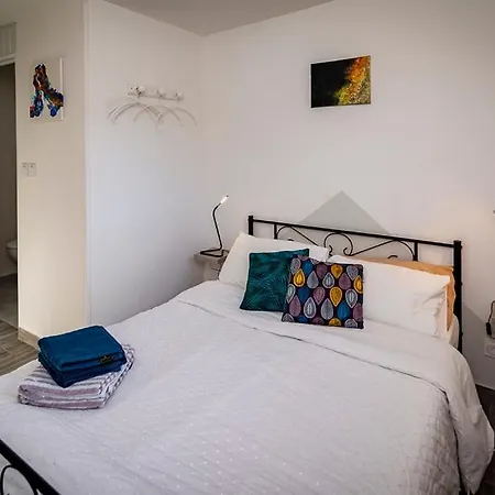 Modern New Stylish Apartment